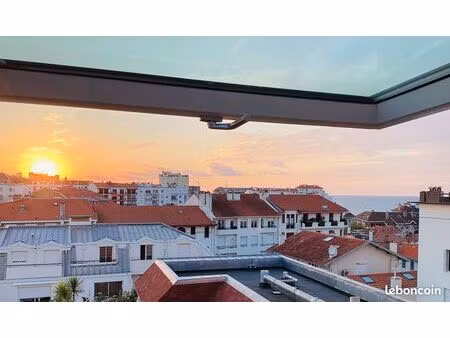 appartement  grand studio  plein centre  vue mer partielle