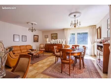 appartement 3 pièces 83 m²