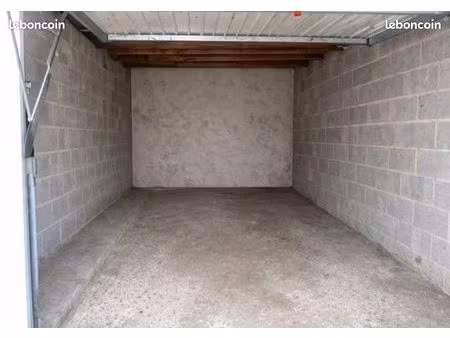 garage / box fermé 17 m² à vendre