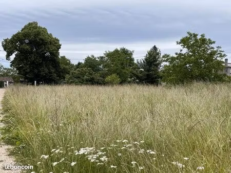 terrain 1 015 m² gaillan en medoc