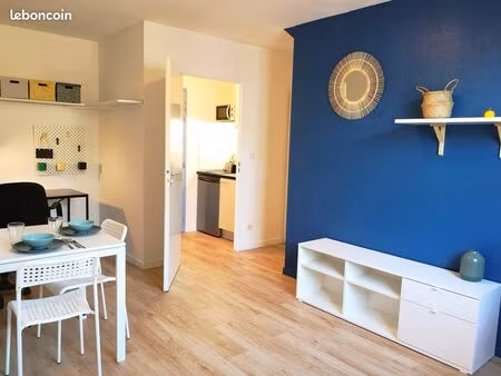 studio meublé 24 m2 refait à neuf proche esiee/citadelle
