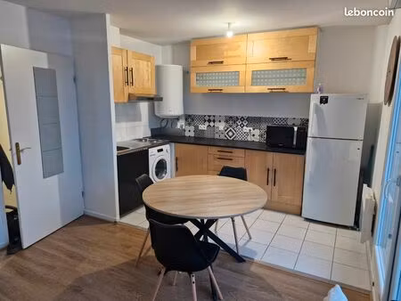 studio de 29m2 + parking situé à cergy le haut à 2min à pied de la gare