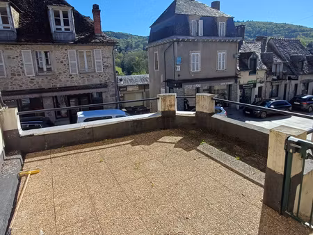location appartement 108m² argentat 19400