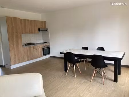 location étudiante t2 lumineux de 42 m2