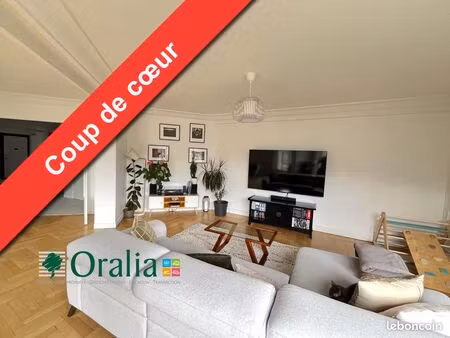 appartement 6 pièces 161 m²