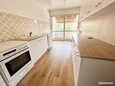 appartement 5 pièces 94 m²