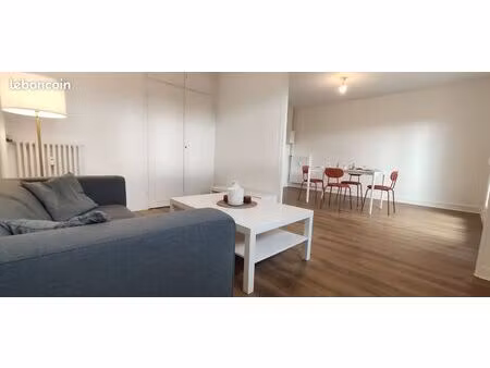 appartement - 59m² - lumineux - rénové - meublé - sans frais d'agence