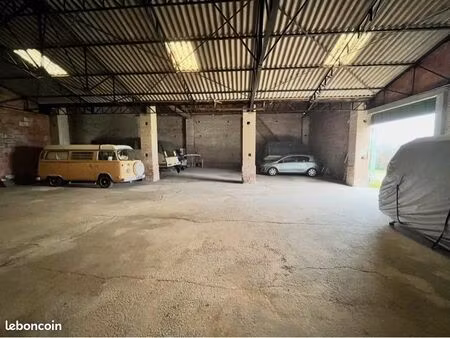 emplacement van aménagé / fourgon aménagé / petite carvane