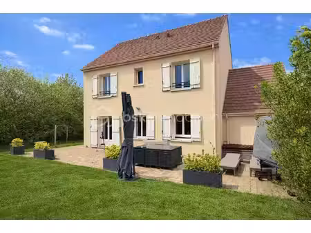 maison contemporaine de 110 92 m² à chauconin-neufmontiers