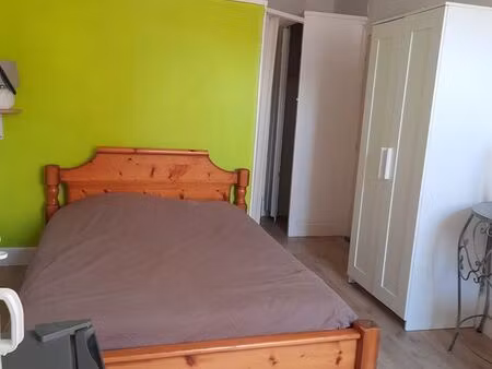 studio toute charges comprises élèc  eau.....