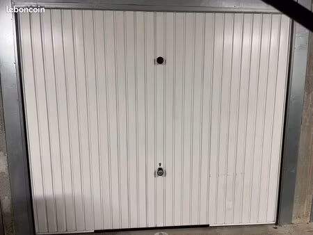 garage fermé 12 m² croix daurade