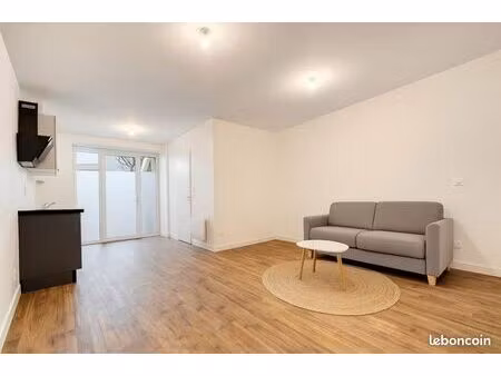 ? à louer – loft 35 m² entièrement rénové à ruelle-sur-touvre (à 2 min de naval group)