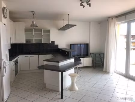 t2 meublé château gombert