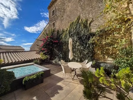 reve design dans des murs historiques  5 chambres  cour  piscine et garage