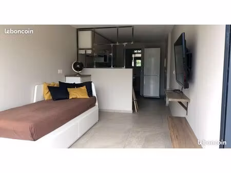 studio 28m2 rénové avec terrasse pour alternant(e) / etudiant(e) – dispo 09/26