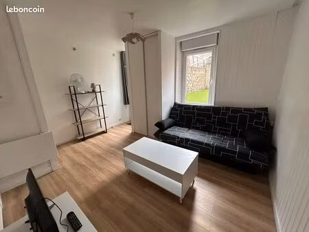 studio meuble 17 m² hypercentre 395 euros cc avec grande terrasse et wifi