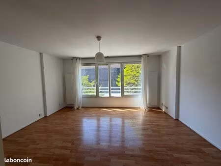 location d’un t2 de 47m2 avec parking