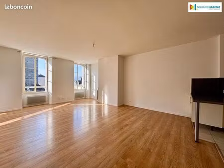 appartement 3 pièces 80 m²