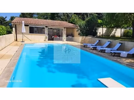 maison de charme avec piscine à montboucher-sur-jabron