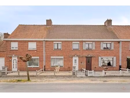 huis te koop in oostrozebeke met 3 slaapkamers