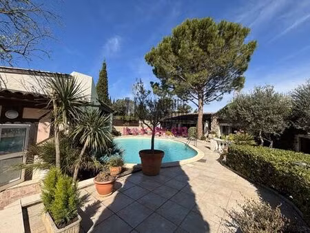 maison de luxe en vente à caumont-sur-durance  provence-alpes-côte d'azur