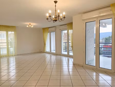 location appartement 5 pièces 105m²