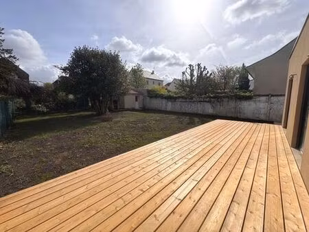 maison de 4 pièces de luxe en location à bry-sur-marne  île-de-france