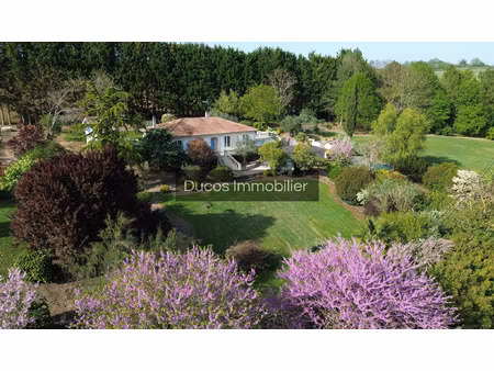 bel environnement pour cette maison 3 chambres avec 2 hectar