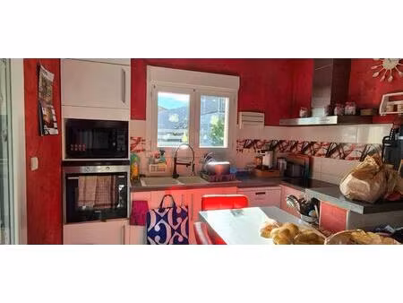 villa 12 pièce(s) 252 m2