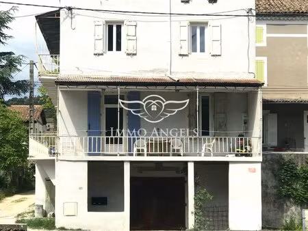 saint ambroix  immeuble de 3 appartements  atelier  caves et ter