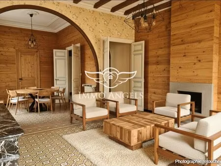 immeuble bourgeois avec ascenseur 400 m² exploitables p