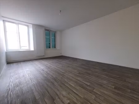 location appartement 3 pièces 89m²