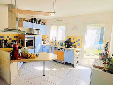 vente maison 5 pièces 119 m² à izon (33450)  262 000 €