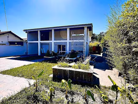 vente maison 4 pièces 96 m² à ambares-et-lagrave (33440)  285 000 €