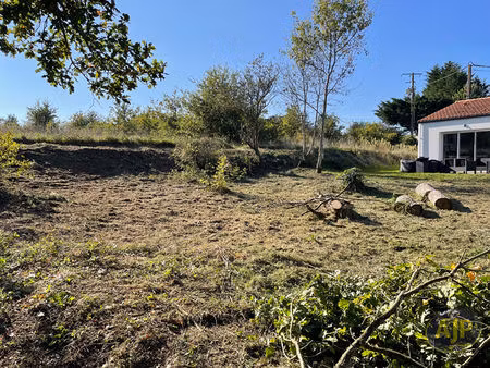 terrain 552 m2 contructible