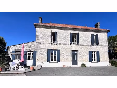 vente maison 6 pièces 196 m² à lorignac (17240)  298 000 €