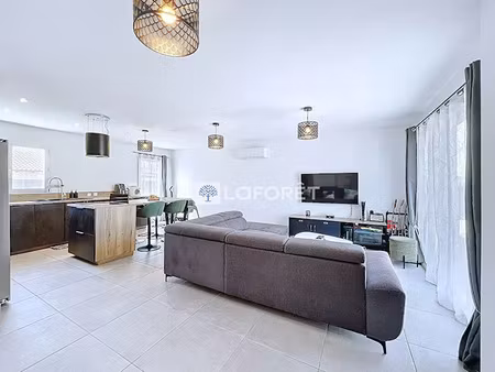 vente villa 5 pièces 92 m² à clarensac (30870)  305 000 €
