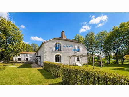 vente maison 12 pièces 360 m² à breuvannes-en-bassigny (52240)  250 000 €
