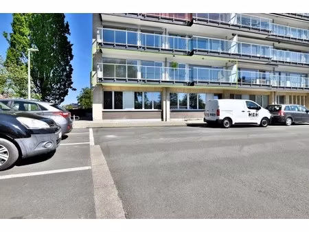 stijlvol vernieuwd appartement met uniek zicht op de brusselse forten