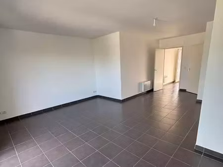 location appartement 2 pièces 56 m² à eysines (33320)