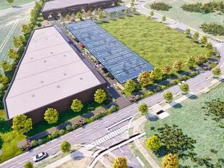 location commerce 2 302 m² à 4 878 m²