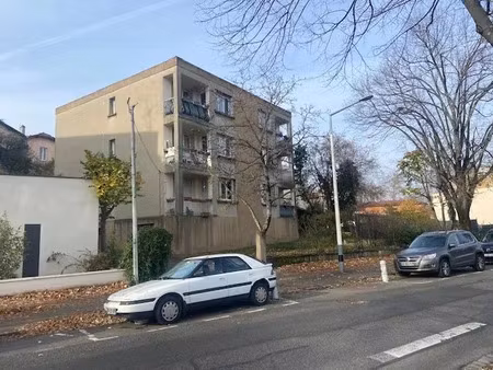vente immeuble vénissieux (69200)