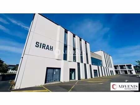 location bureaux 27 m² à 667 m²