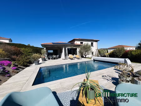 superbe villa récente 3 chambres + bureau piscine dpe a