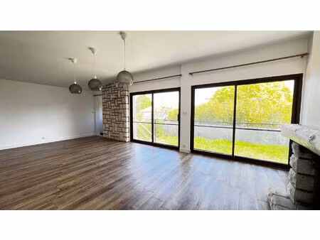 vente maison 8 pièces  220.00m²  royan