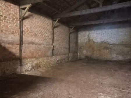 vente immeuble 188m2 saint-savinien 17350 - 117700 € - surface privée