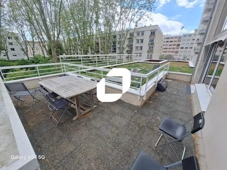 location bureaux 118 m²