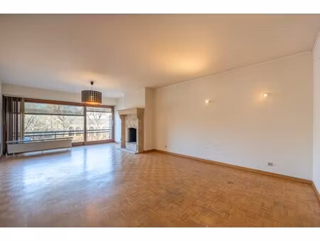 appartement te koop in knokke met 2 slaapkamers