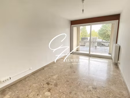 location appartement 1 pièces 31m2 grenoble 38100 - - surface privée