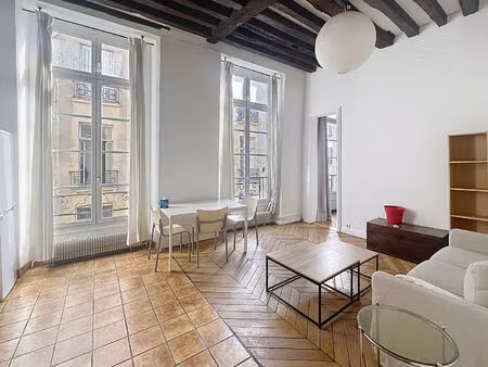 location appartement 2 pièces  42.28m²  paris 03